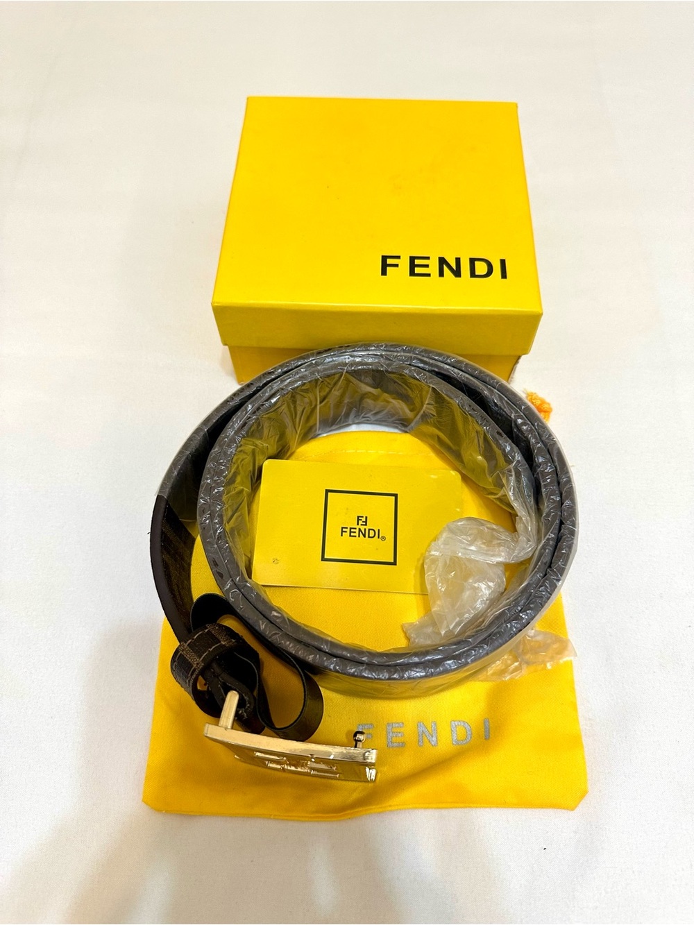 Fendi Black Leather Belt with Gold Double F Buckle - Picture 4 of 7